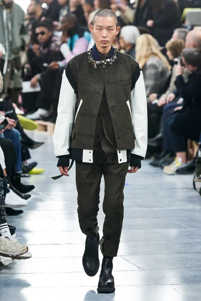 Look 39